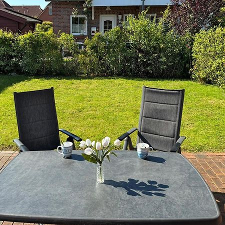 Ferienhaus Strandlaeufer Neßmersiel エクステリア 写真