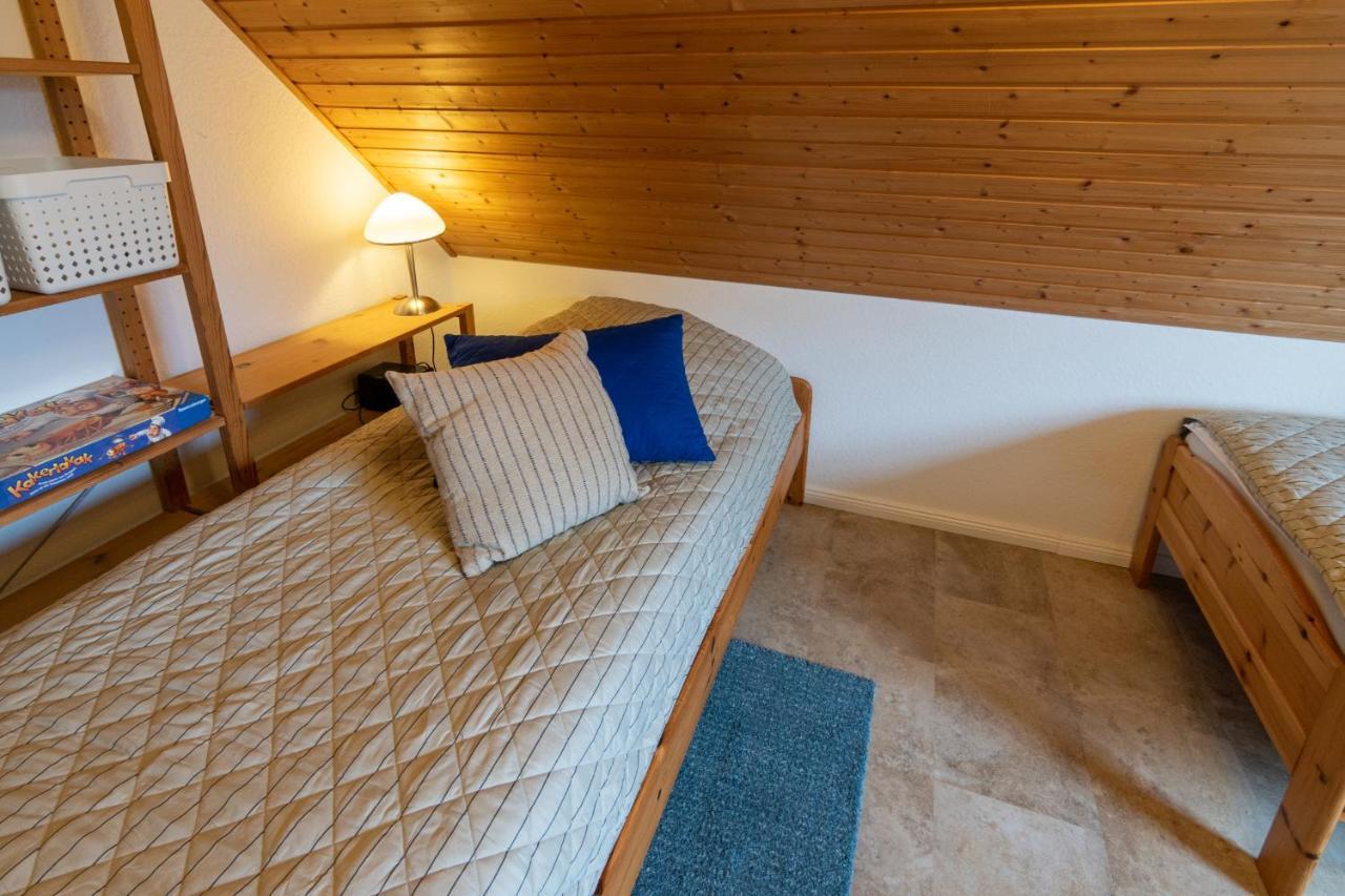 Ferienhaus Strandlaeufer Neßmersiel エクステリア 写真